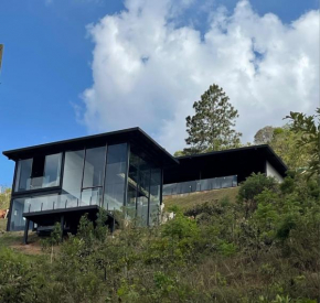 Casa Vilas Boas Macacos